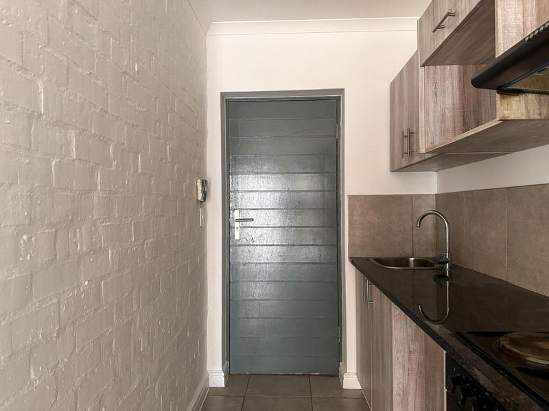 To Let 2 Bedroom Property for Rent in Glenhaven Western Cape
